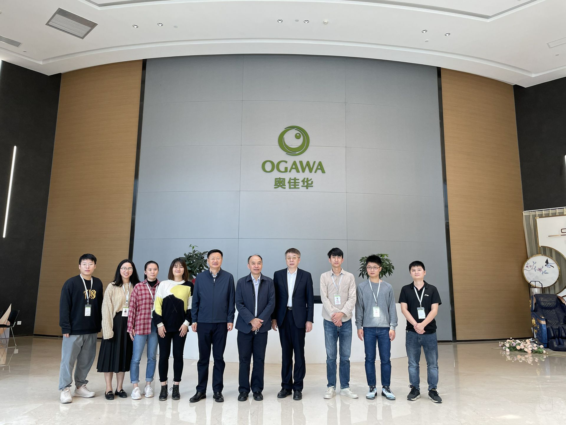 哈尔滨磊落滞留货物处理有限公司集团创新平台建设再上新台阶